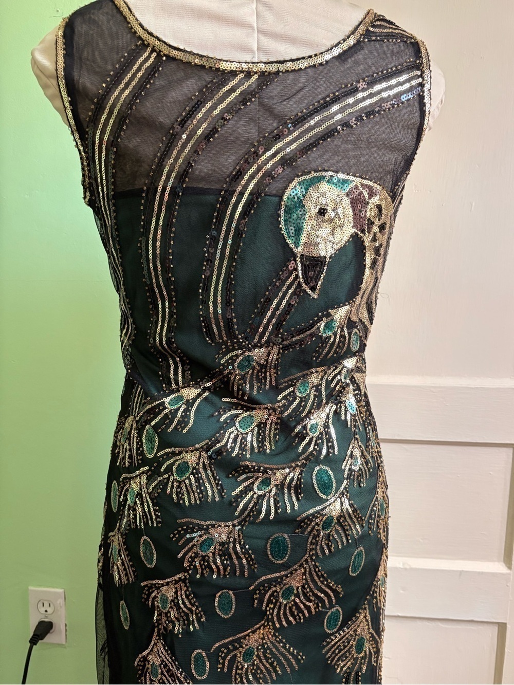 Stunning Embellished Peacock Sequined Emerald & Black Flapper Dress with Fringe - Picture 4 of 7